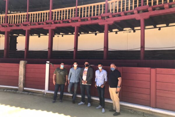 Manuel Diosleguarde y Valentín Hoyos visitan Toro, donde harán el paseíllo este sábado