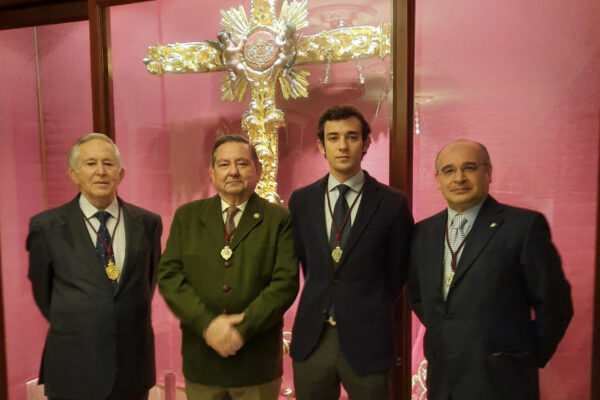 La Junta Directiva de la Hermandad de San Benito recibe a Álvaro Burdiel