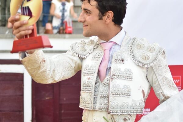 García Pulido gana el Circuito de Novilladas de Madrid tras cortar seis orejas 