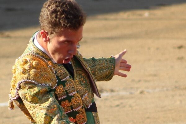 𝗖𝗮𝗹𝗲𝗿𝗶𝘁𝗼 𝘀𝗲 𝗮𝗹𝘇𝗮 𝗰𝗼𝗻 𝗲𝗹 𝗥𝗮𝗰𝗶𝗺𝗼 𝗱𝗲 𝗢𝗿𝗼 𝗱𝗲 𝗹𝗮 𝗳𝗲𝗿𝗶𝗮 𝗱𝗲 𝗖𝗮𝗱𝗮𝗹𝘀𝗼 𝗱𝗲 𝗹𝗼𝘀 𝗩𝗶𝗱𝗿𝗶𝗼𝘀 2022