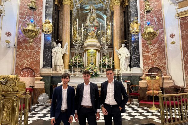 Los finalistas del Circuito Valenciano de Novilladas protagonizaron ayer una jornada completa de promoción