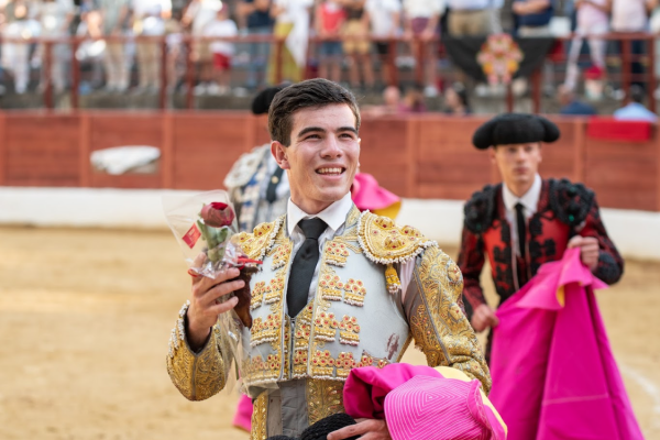 La plaza de intercambio del Circuito de Andalucía, con dueño
