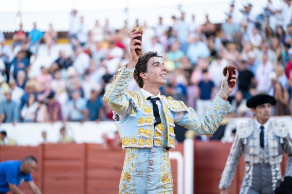 Julio Norte abre la puerta grande en Almería