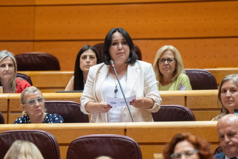 Mónica Grados: «Es una tarde muy importante para nosotros, ayuda a la difusión del municipio y a centrar los ojos de todos los extremeños en Alcántara»