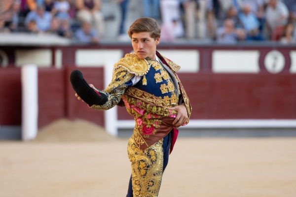 Álvaro Serrano, presentación en Madrid el primero de mayo