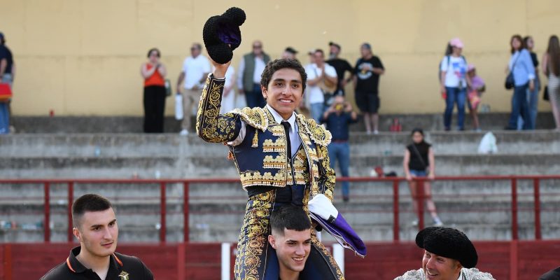 Juan Pablo Ibarra descerroja la puerta grande en Algete