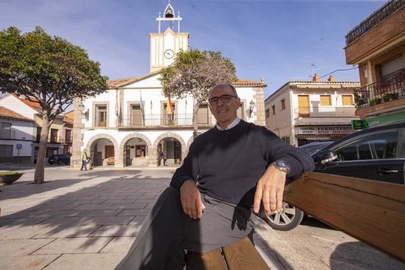 Arturo Varas: “El Circuito es un gran altavoz turístico que llega a toda Castilla y León y El Tiemblo tiene que estar representado”