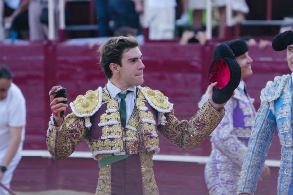 Salvador Herrero corta una oreja en la primera semifinal del Circuito de Castilla y León