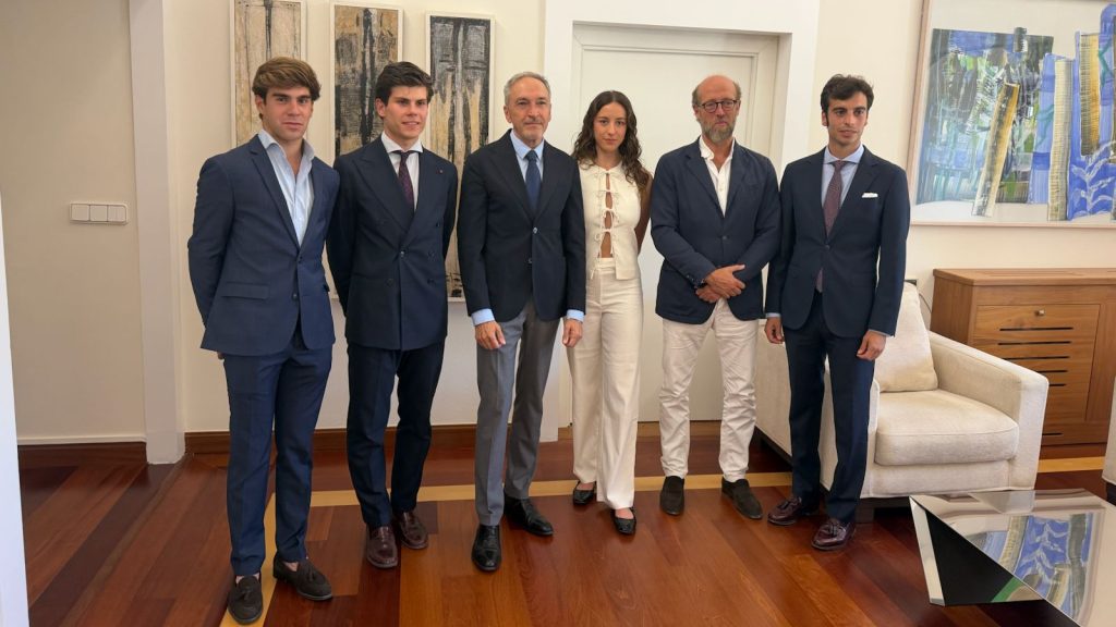José Alberto Díaz Pico recibe a los finalistas del Circuito de Castilla y León 2026 antes de la gran final en Herrera de Pisuerga