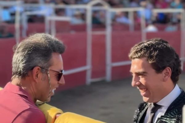Javier Valdeoro: «El chaval que llegó solo necesitaba creer en él»