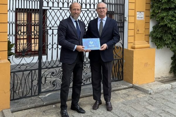 La Fundación Toro de Lidia presenta a la Real Maestranza de Sevilla la memoria del Circuito de Novilladas de Andalucía 2026