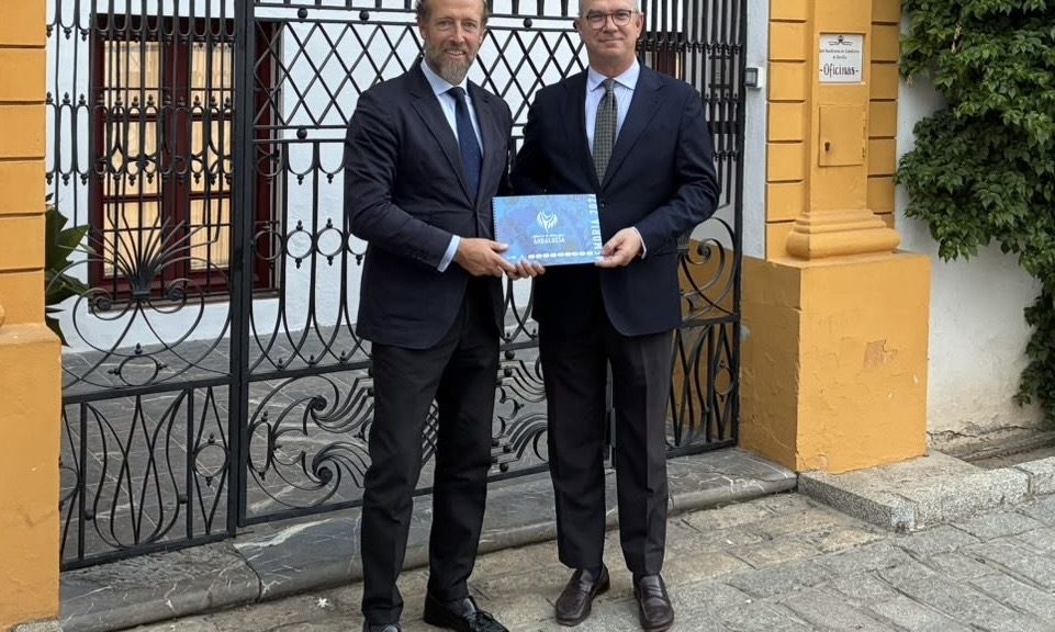 La Fundación Toro de Lidia presenta a la Real Maestranza de Sevilla la memoria del Circuito de Novilladas de Andalucía 2026